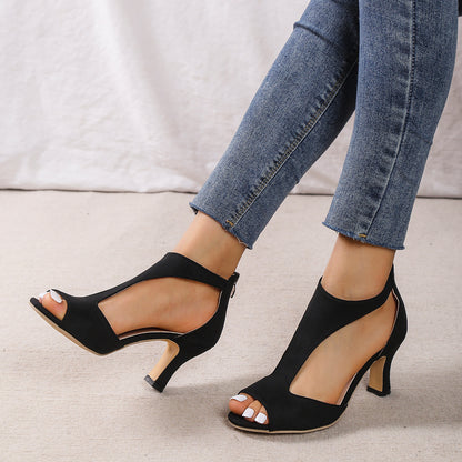Chunky Heel Black Peep Toe Sandals for Women: High Fashion Footwear