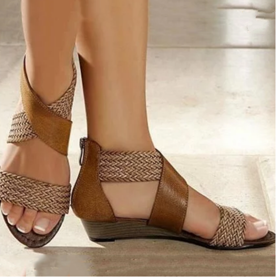 2020 New And Fashional Woman Chunky Ancient Sandals