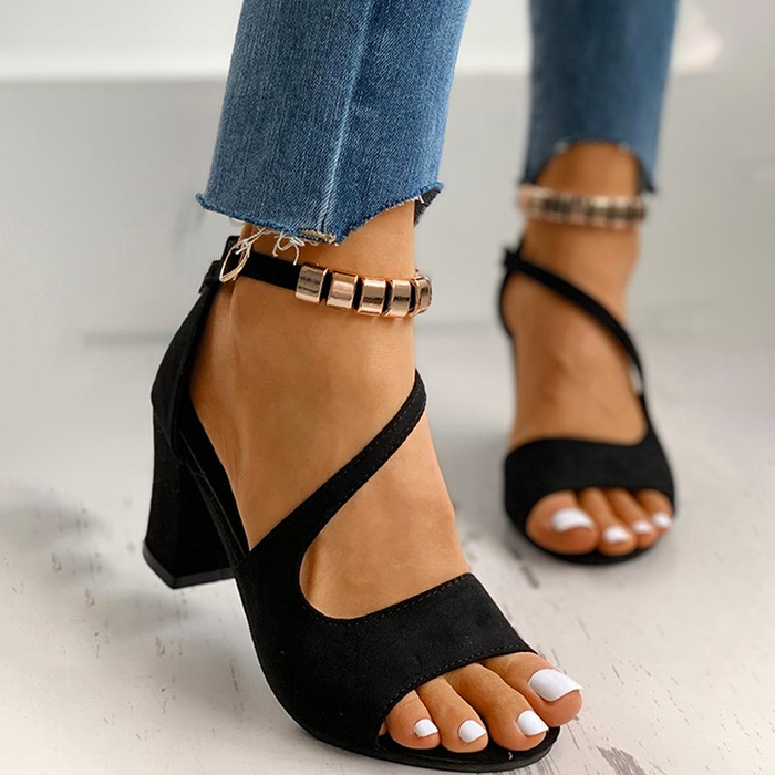 Cut Out Beaded Strap Chunky Heeled Sandals