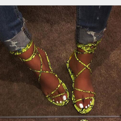 2020 New And Fashional Woman Snake Skin Flat Sandals